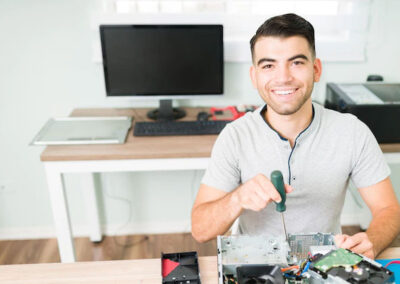 Tecnico Informatico – Specializzazione PC, Smartphone & Tablet